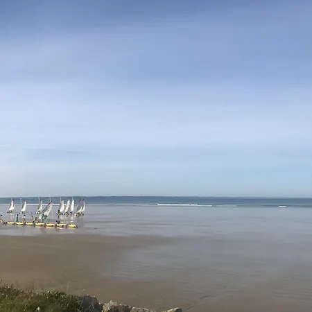 Maison Ti Ar Roz A La Campagne Et Proche De La Mer